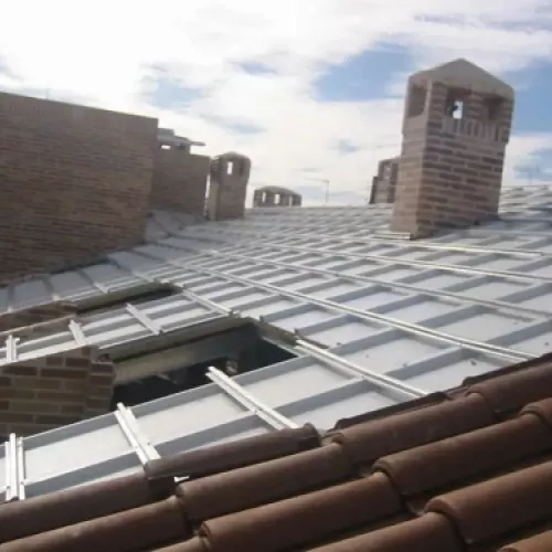 Instalaciones de estructuras en tejados en Madrid
